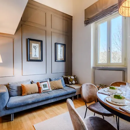 Aqua Noir - A Hidden Haven Apartment *
