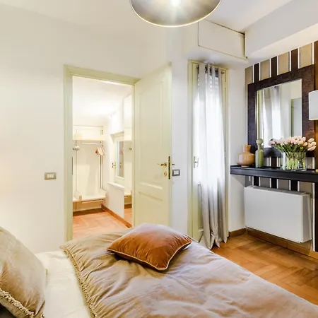 Aqua Noir - A Hidden Haven Apartment Viareggio