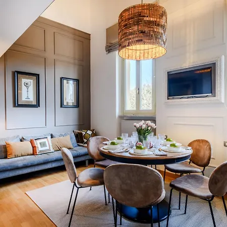 Aqua Noir - A Hidden Haven Apartment *
